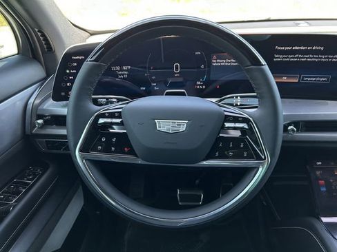 New 2026 Cadillac Vistiq Sport image 11