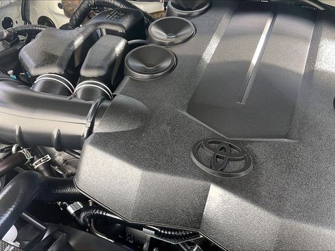 Used 2022 Toyota 4Runner SR5 Premium image 37