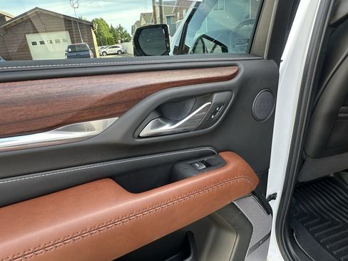 Used 2024 GMC Yukon XL Denali Ultimate AWD/4WD image 83