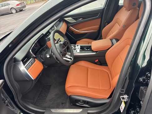 Used 2024 Jaguar XF R-Dynamic SE image 12