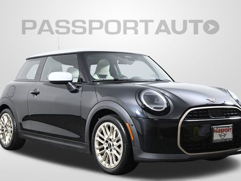 Certified 2025 MINI Cooper 2-Door Hardtop image 3