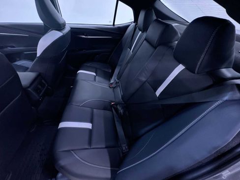 Used 2025 Toyota Camry SE image 34