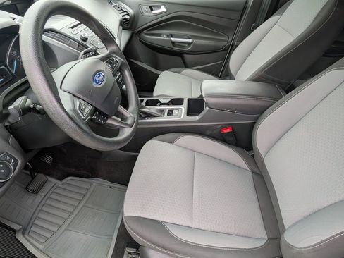 Used 2017 Ford Escape SE FWD image 12