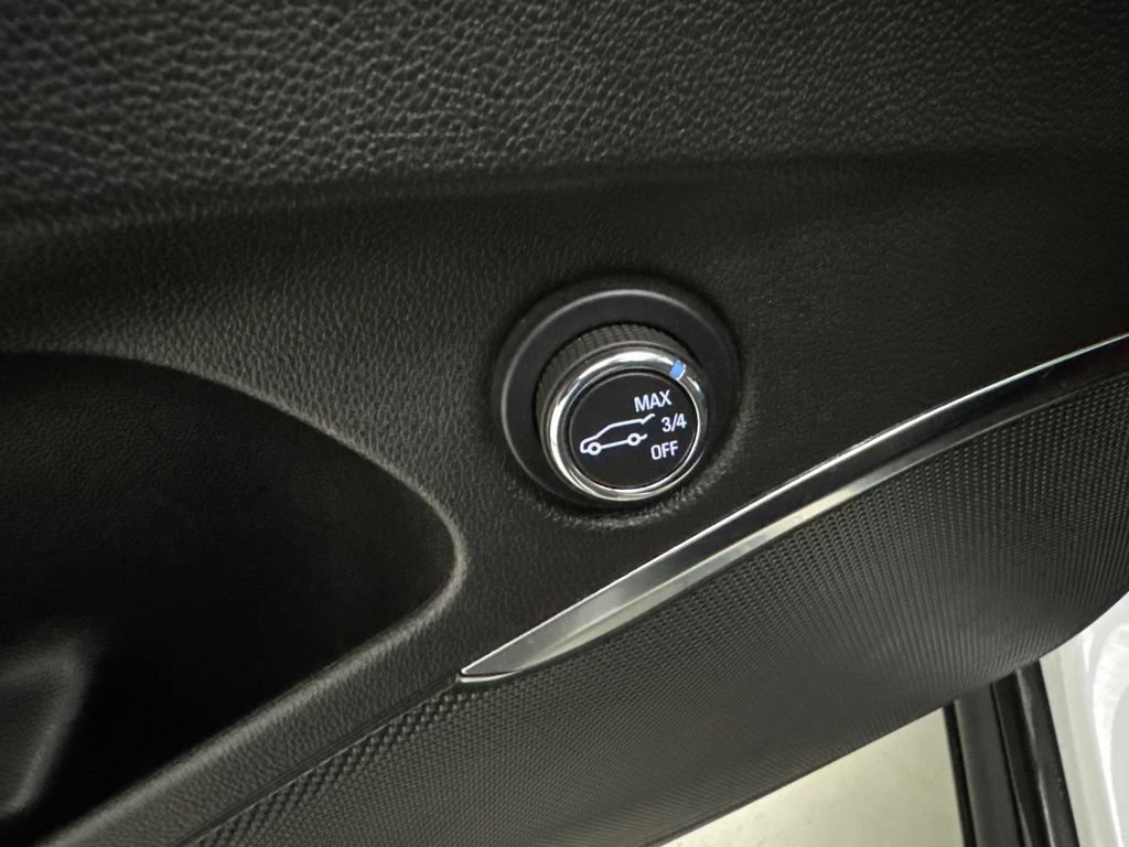 Used 2024 Buick Enclave Essence w/ Sport Touring Edition FWD image 26