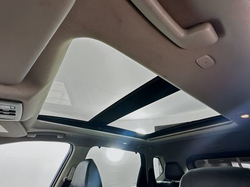 Used 2023 Nissan Rogue SL w/ SL Premium Package image 26