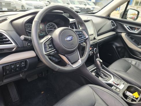 Used 2022 Subaru Forester Limited image 8