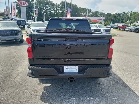 Used 2026 Chevrolet Silverado 1500 Custom w/ Turbomax Blackout Package AWD/4WD image 6