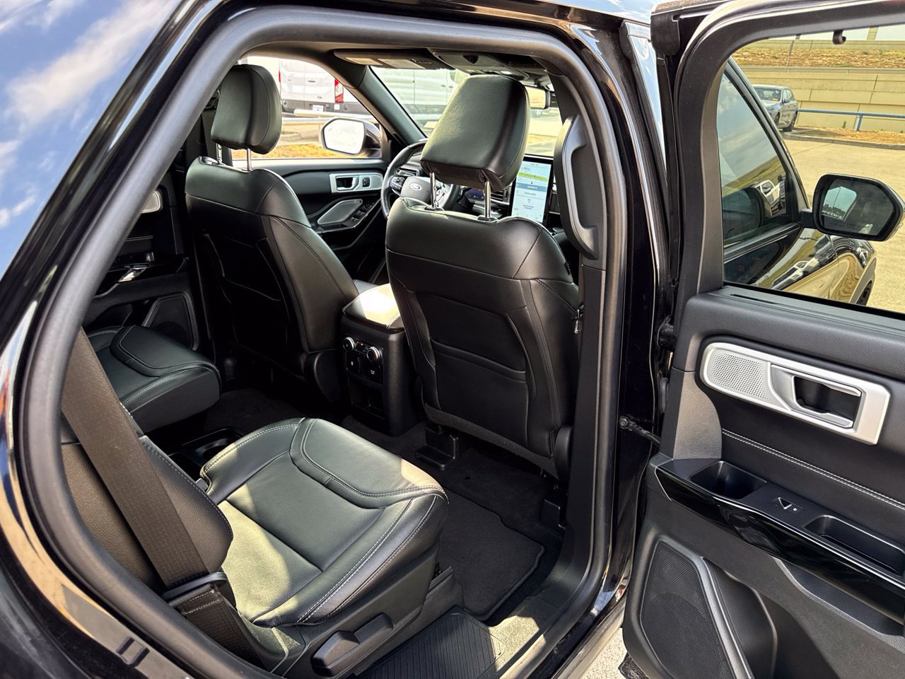 Used 2021 Ford Explorer ST w/ Equipment Group 401A AWD/4WD image 13