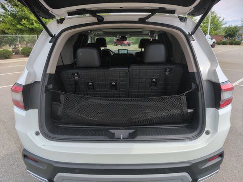 Used 2024 Honda Pilot Touring image 34
