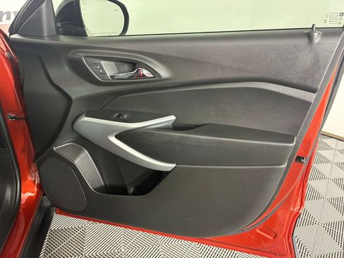 Used 2024 Chevrolet Trax RS w/ Driver Confidence Package image 30