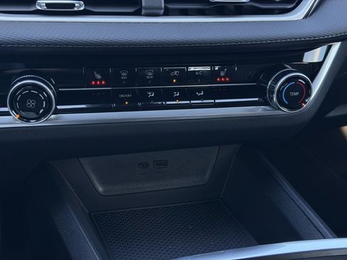 New 2026 Chevrolet Equinox LT w/ Safety and Technology Package image 28