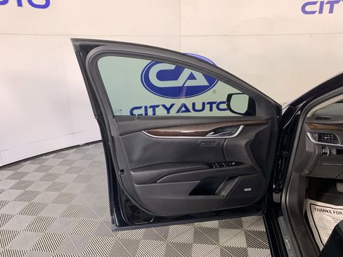 Used 2016 Cadillac XTS Luxury w/ Driver Awareness Package image 14