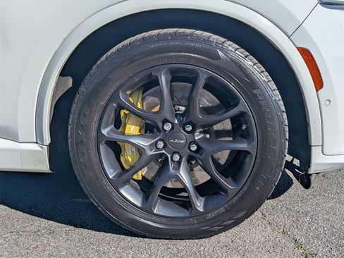 Used 2021 Dodge Durango SRT Hellcat w/ Technology Group image 33