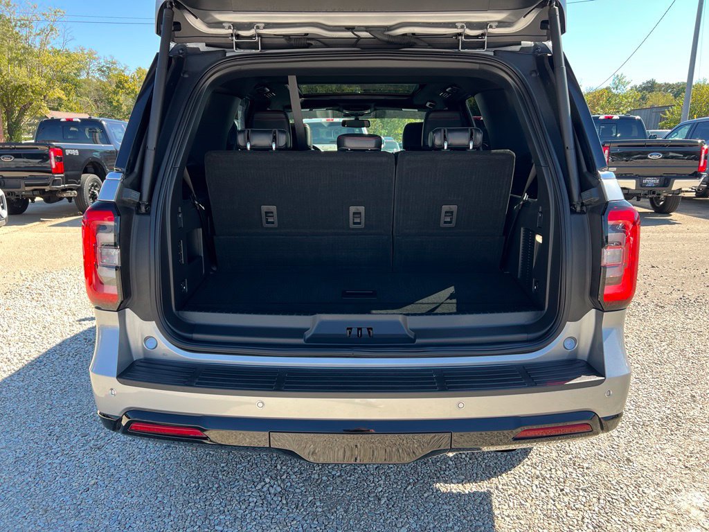 Used 2022 Ford Expedition Limited AWD/4WD image 18