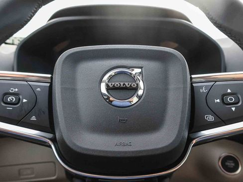 New 2026 Volvo XC40 B5 Ultra w/ Climate Package image 33