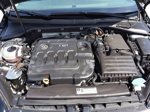 Used 2015 Volkswagen Golf TDI S FWD image 36