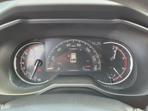 Used 2024 Toyota RAV4 XLE w/ Convenience Package FWD image 23