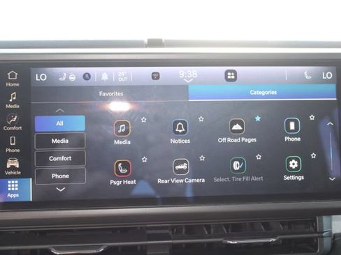 Used 2024 Jeep Wrangler Unlimited Sahara AWD/4WD image 27