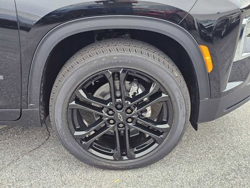 New 2026 Chevrolet Traverse LT image 9