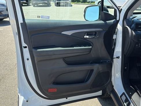 Used 2025 Honda Ridgeline RTL+ image 9