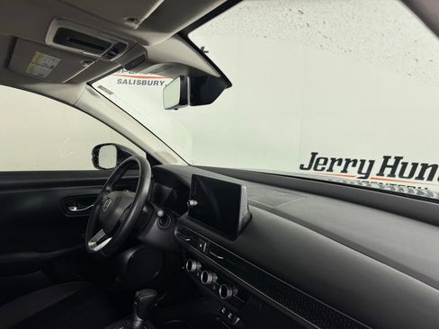 Used 2026 Honda HR-V EX-L image 32