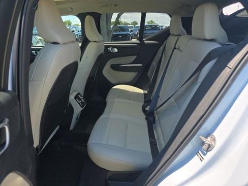 Used 2026 Volvo XC40 B5 Plus AWD/4WD image 3