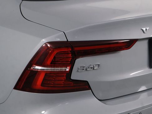 Used 2024 Volvo S60 T8 Plus AWD/4WD image 18