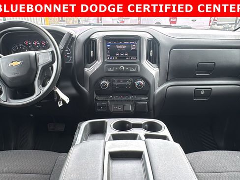 Used 2022 Chevrolet Silverado 2500 Custom w/ Custom Value Package AWD/4WD image 16