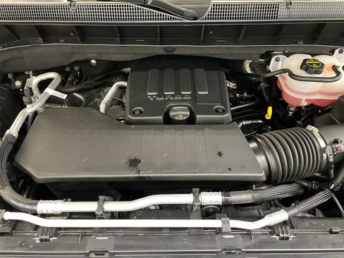 Certified 2025 Chevrolet Silverado 1500 Custom AWD/4WD image 45