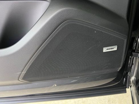 Certified 2023 Porsche Cayenne image 28