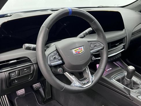 Used 2026 Cadillac CT5 V Blackwing w/ Deep Ocean Appearance Package RWD image 4