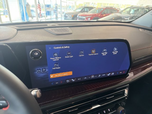New 2027 Chevrolet Traverse RS AWD/4WD image 32