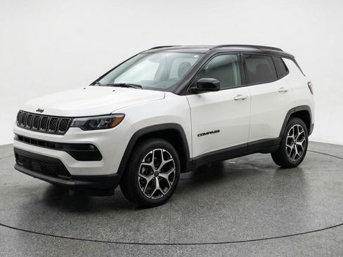 Used 2025 Jeep Compass Limited AWD/4WD image 3