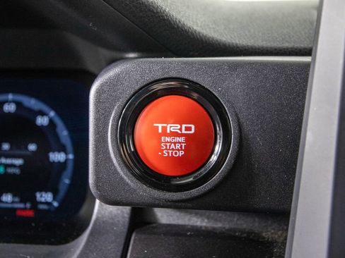 Used 2025 Toyota 4Runner TRD Off-Road AWD/4WD image 24