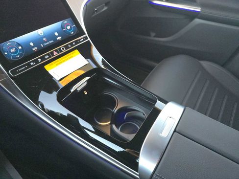 New 2025 Mercedes-Benz GLC 350e 4MATIC image 33