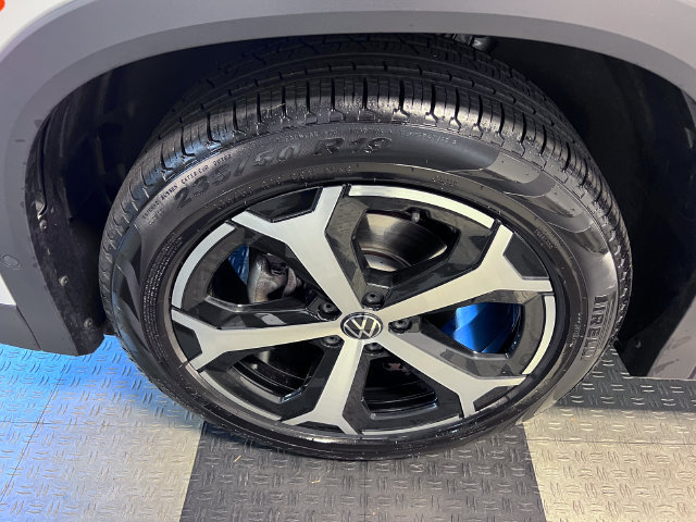 Certified 2026 Volkswagen Tiguan SE FWD image 9