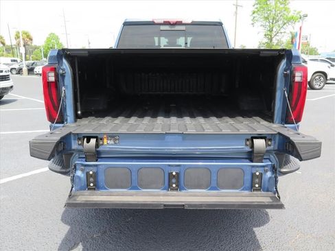 Used 2024 GMC Sierra 2500 Denali w/ Denali Reserve Package AWD/4WD image 25