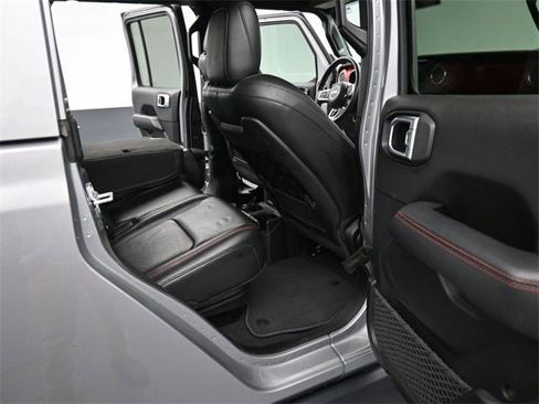Used 2020 Jeep Gladiator Rubicon image 16