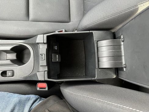 Used 2024 Toyota Corolla LE image 30