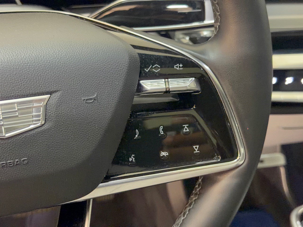 Used 2024 Cadillac Lyriq Luxury RWD image 19