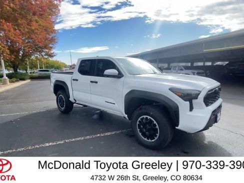 New 2025 Toyota Tacoma TRD Off-Road w/ TRD Off Road Premium Package AWD/4WD image 2