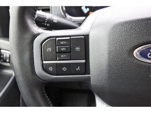 Used 2023 Ford F150 Lariat w/ Trailer Tow Package image 18