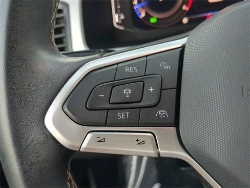 Certified 2022 Volkswagen Atlas SEL image 32