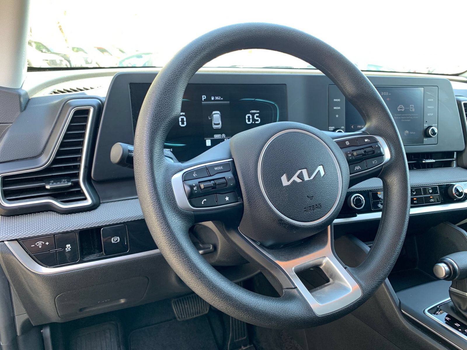 Used 2025 Kia Sportage LX FWD image 32