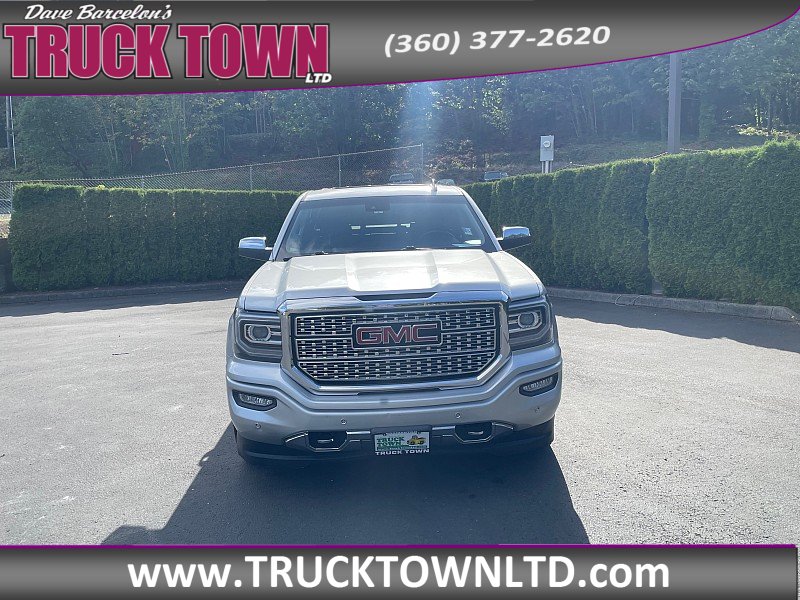 Used 2017 GMC Sierra 1500 Denali w/ Denali Ultimate Package AWD/4WD image 8