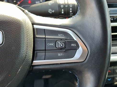 Certified 2022 Jeep Compass Latitude w/ Convenience Group image 22