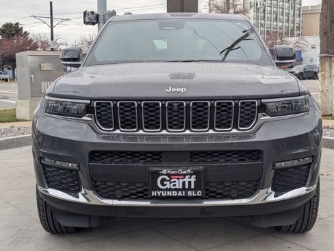 Used 2024 Jeep Grand Cherokee L Limited w/ Luxury Tech Group II image 11