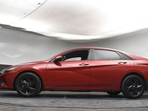 Used 2023 Hyundai Elantra SEL image 34