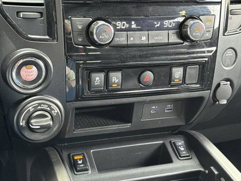 Used 2024 Nissan Titan SV w/ SV Bronze Edition Package image 41