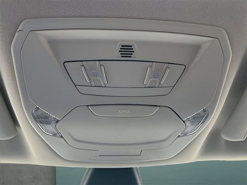 Used 2018 Ford Escape Titanium w/ Ford Safe & Smart Package image 31